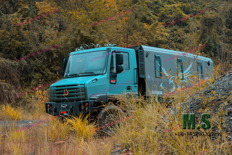Fabricado na China 4x4 caminhão de transporte de prisioneiros off-road