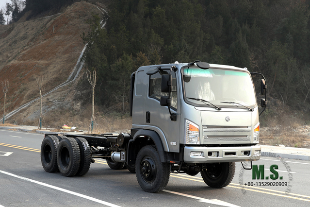 Modificação do chassi do caminhão com tração nas seis rodas Dongfeng_ Configuração do chassi do caminhão pequeno 6WD 'Bobcat '_ 6 * 6 Fabricantes de chassis de veículos especiais