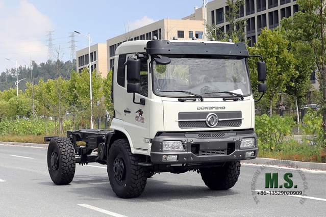 Dongfeng Chassi Off Road 4*4 Branco Tainjin Chassi de Veículo de Uma Linha e Meia Cabeça Chata