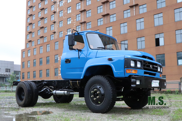 Dongfeng Chassi de caminhão off road 4*2 116HP com cabeça pontiaguda de fileira única chassi de veículo especial de exportação