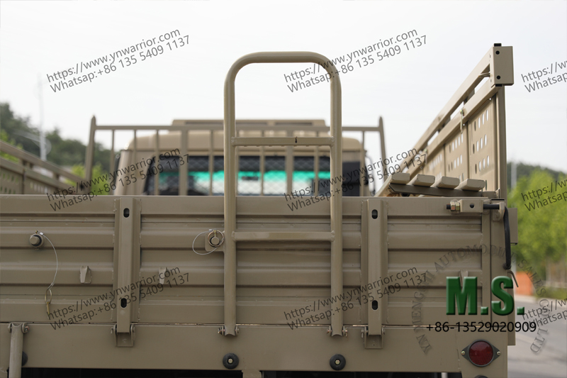 6x6 Tropas de caminhão portadora, tropas de transporte de transporte com uma escada de 
