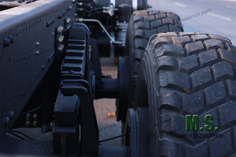 Chassi de caminh&atilde;o de nariz longo dongfeng 6x6 com cabine mola de folha padr&atilde;o pesado 