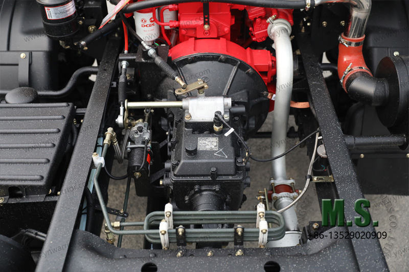 Dongfeng Chassi de caminh&atilde;o de cabine 4x4 moderno com cabine de servi&ccedil;o m&eacute;dio transmiss&atilde;o manual R&Aacute;PIDA 