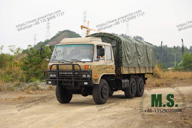 Dongfeng 6x6 Tarpe de caminhão de caminhão para se mover fora da estrada 