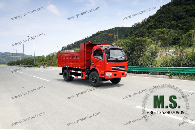 Dongfeng 4x2 Caminhão pequeno de despejo 