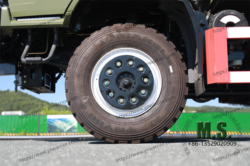 Dongfeng 4x4 caminhão 33580 r20 pneu speical 