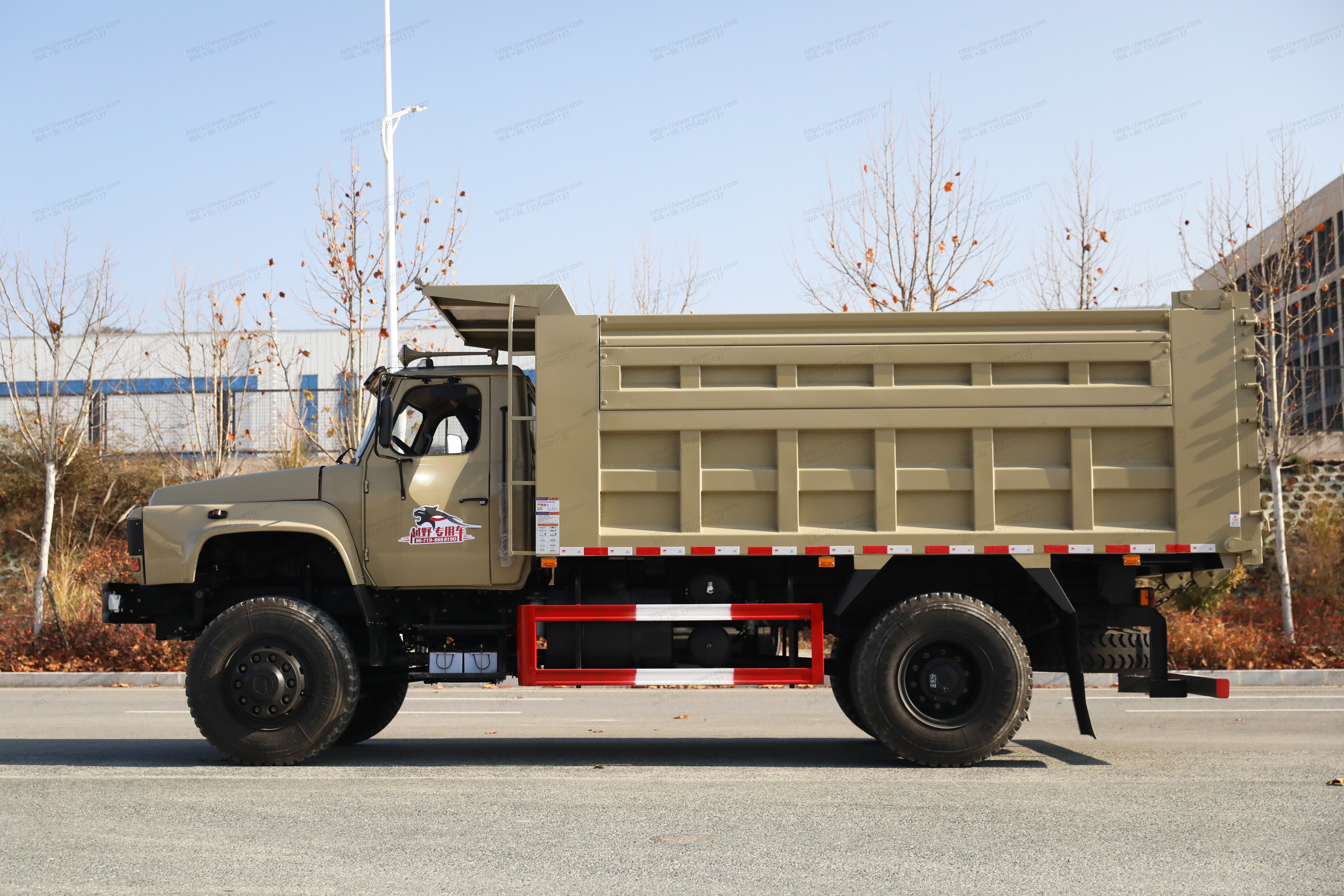 Dongfeng 4x4 Off-road Truck lateral 