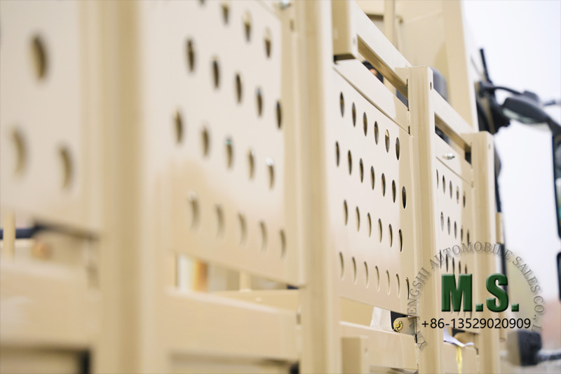 Dongfeng Faixa de pre&ccedil;o baixo de caminh&atilde;o de carga de peso bruto 4x2 de 18 toneladas nova caixa de carga de cerca 