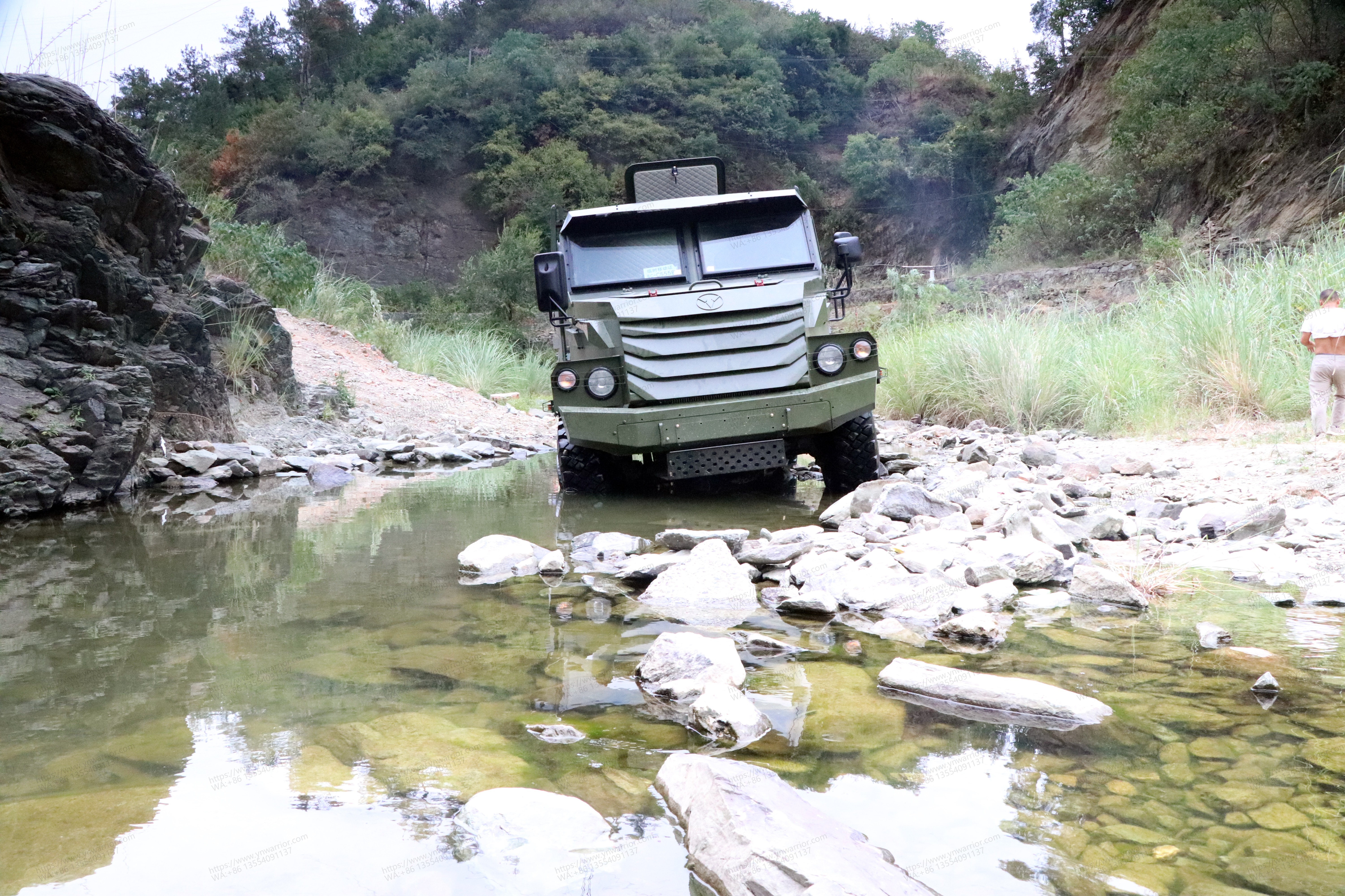 Arquivou o Exército Chinês Flat Filmed Truck com 