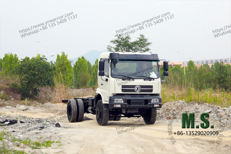 Dongfeng 4x4 CHASSIS DE CAMINHA DE VIÊNCIA DE VIÊNCIA PESADO PESADO DE 18 TONA PESO DE 18 TONO 
