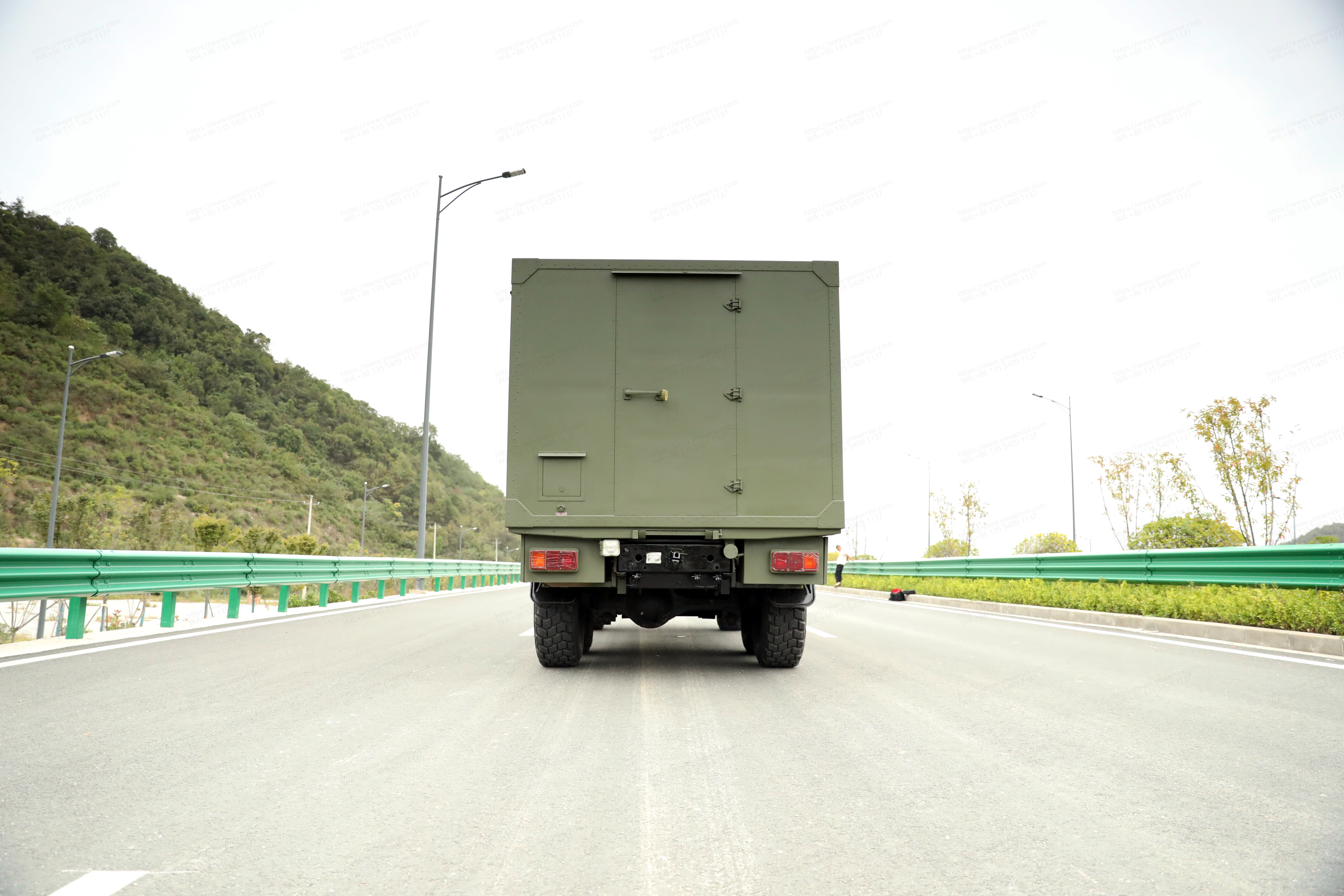 Dongfeng}} 6x6 O ônibus de ônibus de caminhão de passageiros off-road 