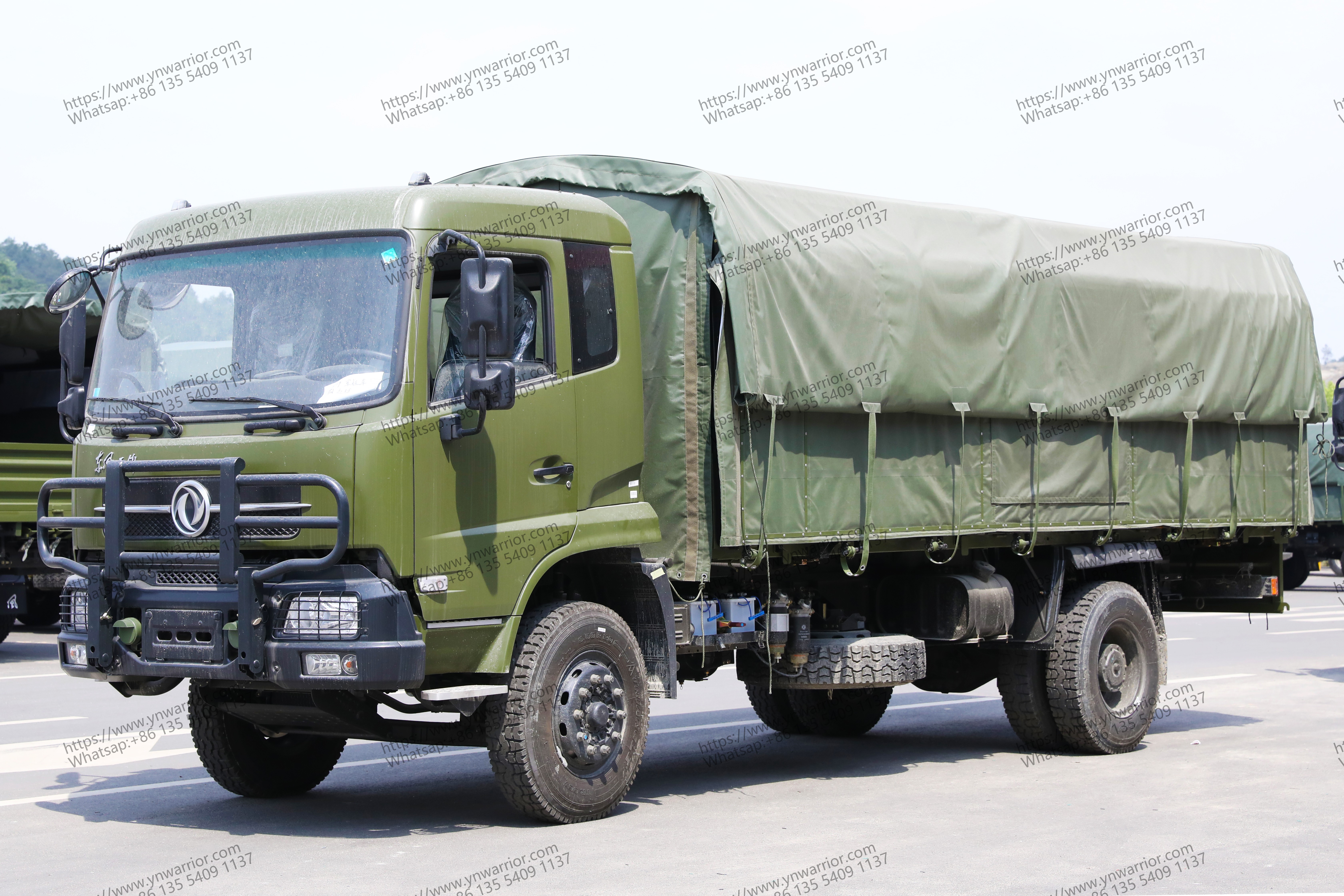 Dongfeng caminhão de tropas 4x4 com canhão 