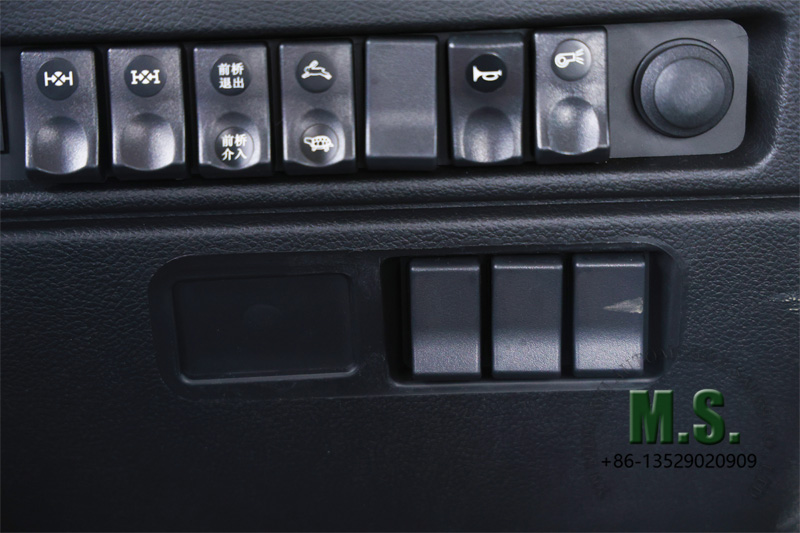 Dongfeng Faixa de pre&ccedil;o baixo de caminh&atilde;o de carga de peso bruto 4x2 de 18 toneladas novo painel contorl na cabine 