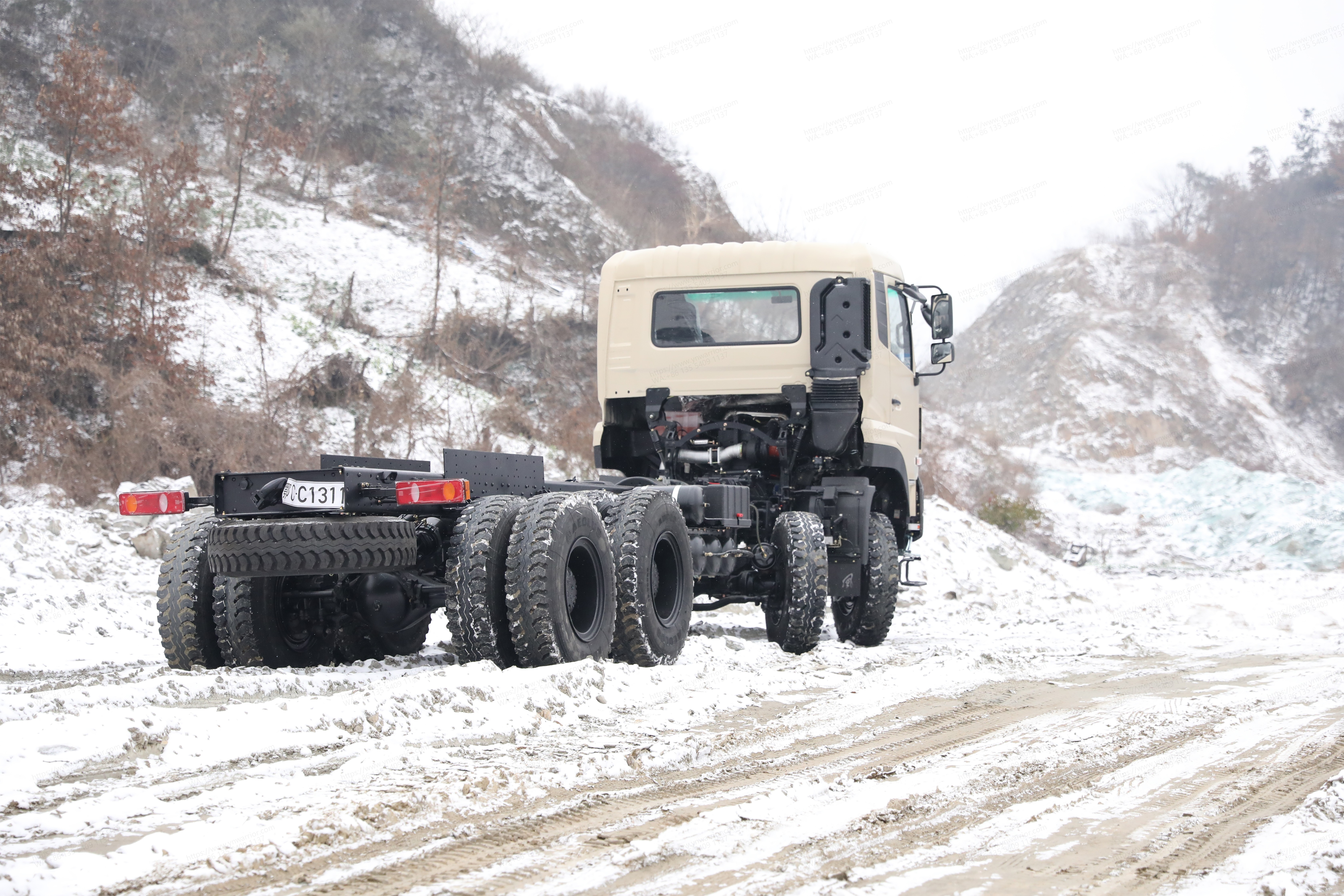 chinês Dongfeng 8x8 Chassi de caminhão para RV 