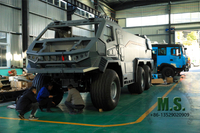 //irrorwxhonmpli5m-static.micyjz.com/cloud/lpBpiKoklrSRklrkollmjo/big-desert-bus-in-factory.jpg