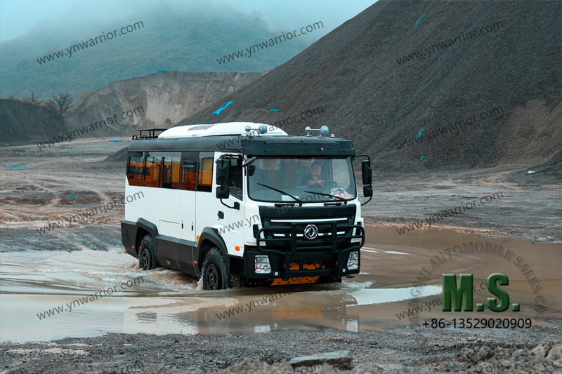 Dongfeng Teste de &ocirc;nibus off-road 4x4 profundidade de vau 