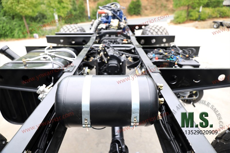 e cilindro de ar do chassi rolante maci&ccedil;o off-road 6x6 