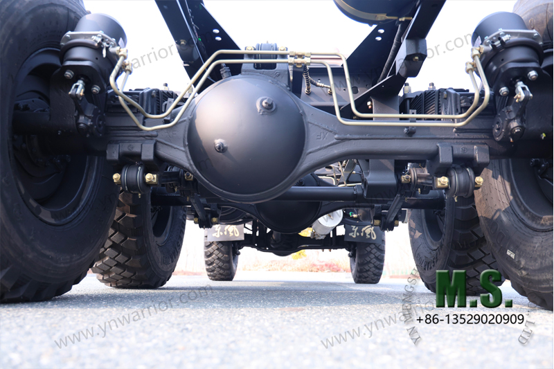 Dongfeng Caminh&atilde;o off-road 6x6 de 11 toneladas traseiro &uacute;nico eixo off-road de pneu 