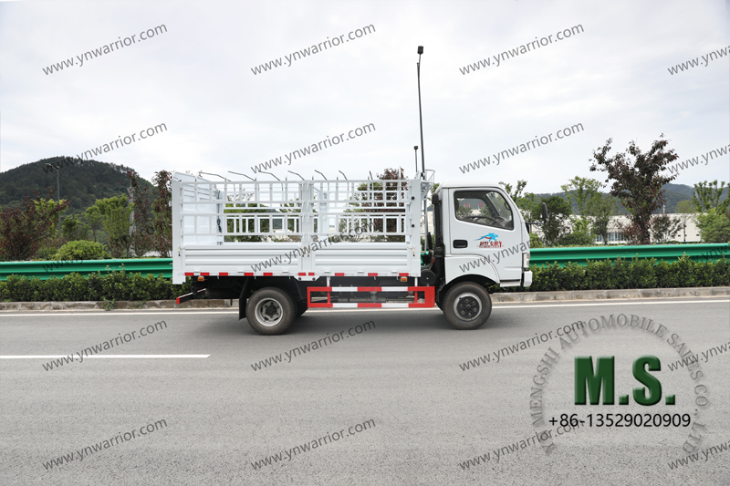 chicken, cattle transport truck small truck 