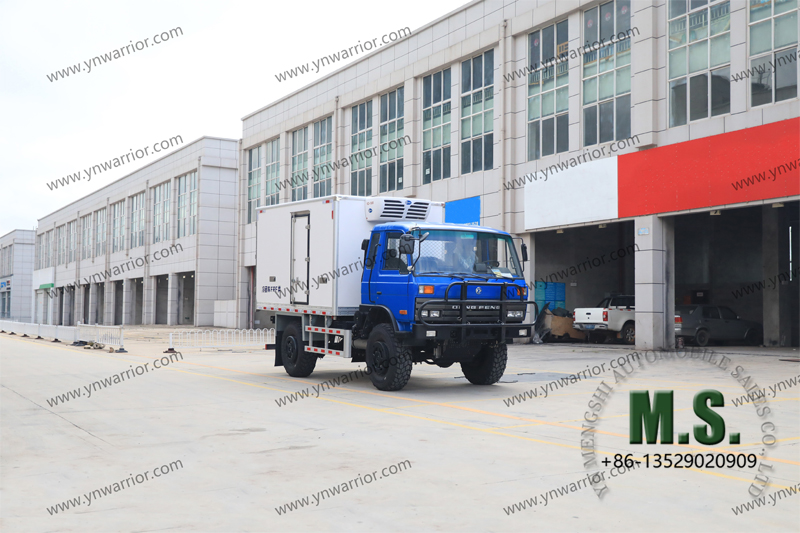 dongfeng 4x4 Caminhão de refrigerador Feeding em China 