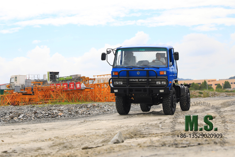 Dongfeng 4x4 off-road former military truck.jpg