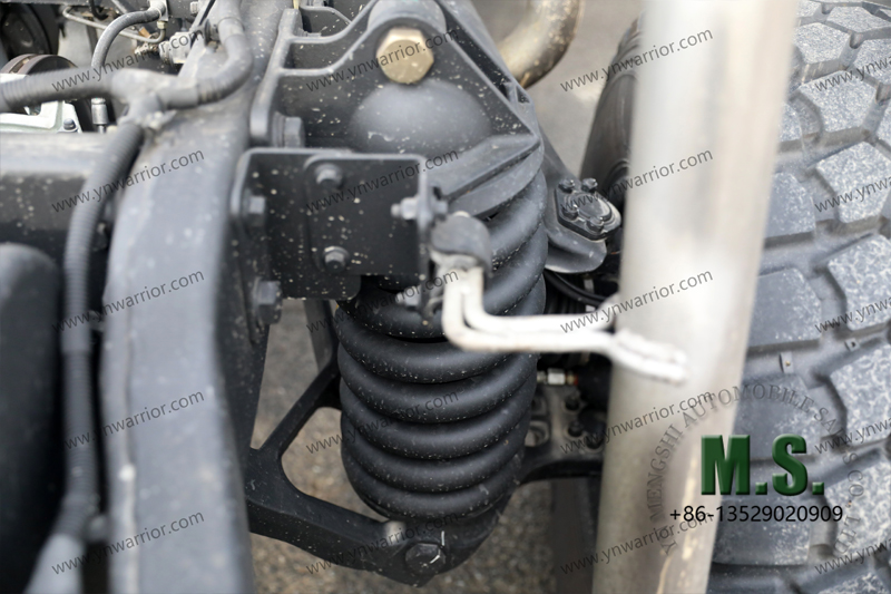 Dongfeng Chassi off-road Mengshi 4x4 com mola de suspens&atilde;o da cabine 