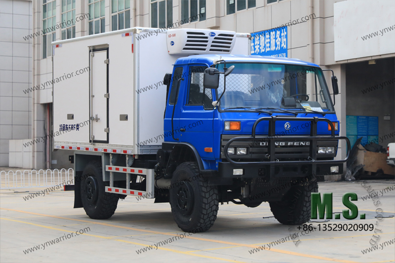 DONGFENG 4X4 Caminhão de geladeira 7 tonelada Peso bruto 